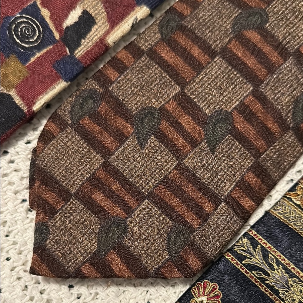 Bundle of 4 Vintage 90’s Floral Silk Neckties - Picture 5 of 11